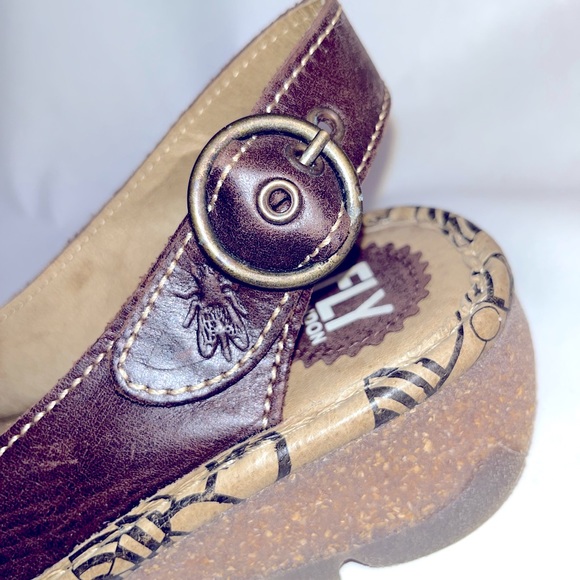 Fly London Sandals - Picture 2 of 8